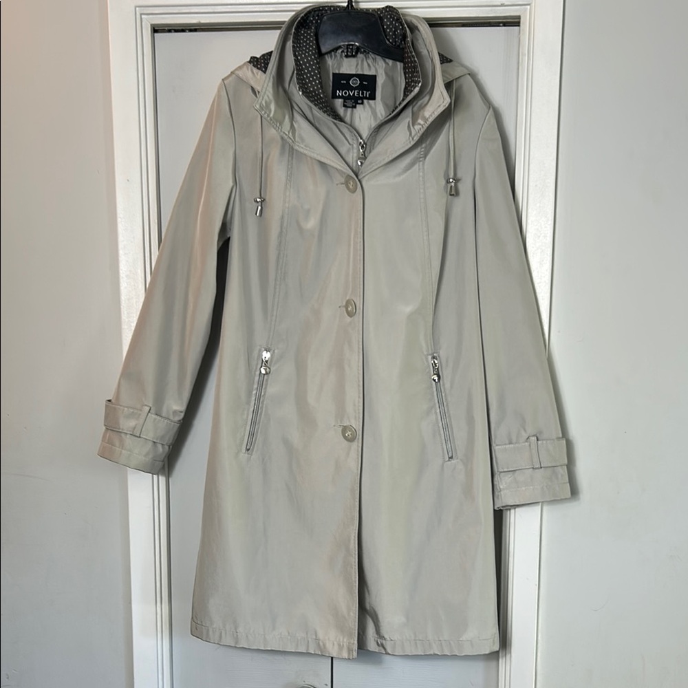 NOVELTI Light grey with black and grey polka dots in hood & collar—coat.